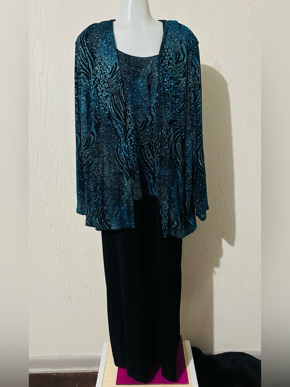 R&M Richards two-piece elegant evening dress and jacket set size 24w